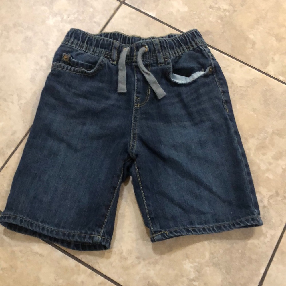 Boys shorts size 7